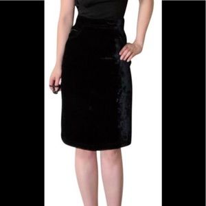 Tiala Velvet Velour Chic Pencil Skirt Sz S 🦋